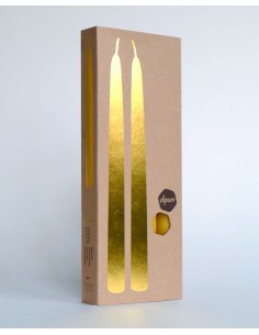 Vier bijenwas kaarsen wit ø 2,2 cm 30 cm in cadeauverpakking