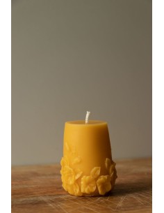 Bijenwaskaars met bloemen