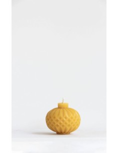 6 x 5 cm. Bijenwaskaars Kerstbal 2