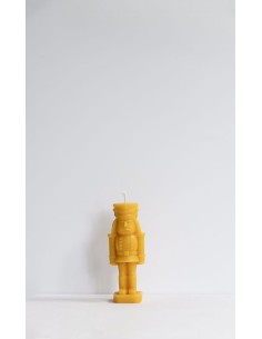 4 x 12 cm. Bijenwaskaars Notenkraker 2